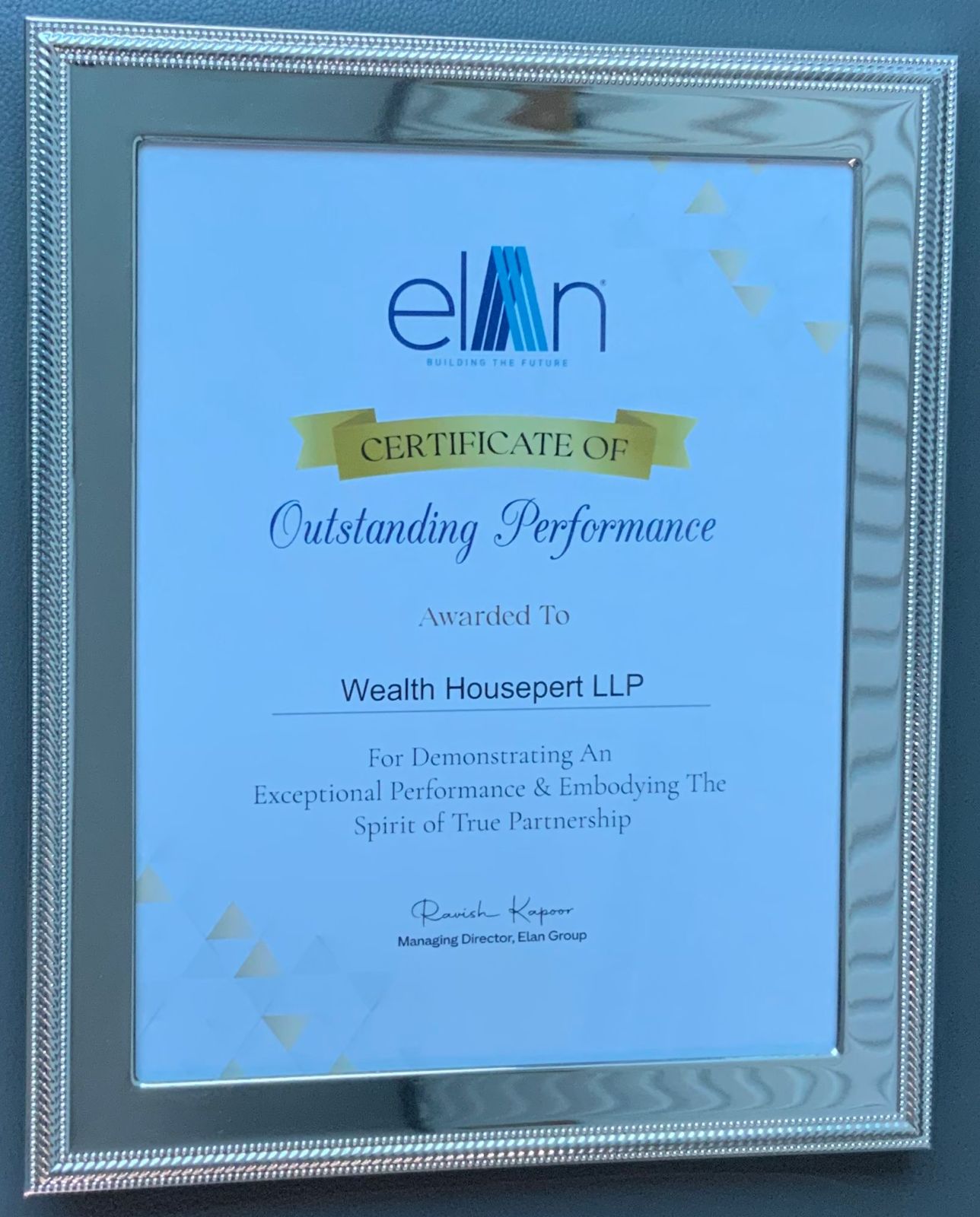 Elan Group Certificate of Outstanding Performance awarded to Wealth Housepert LLP