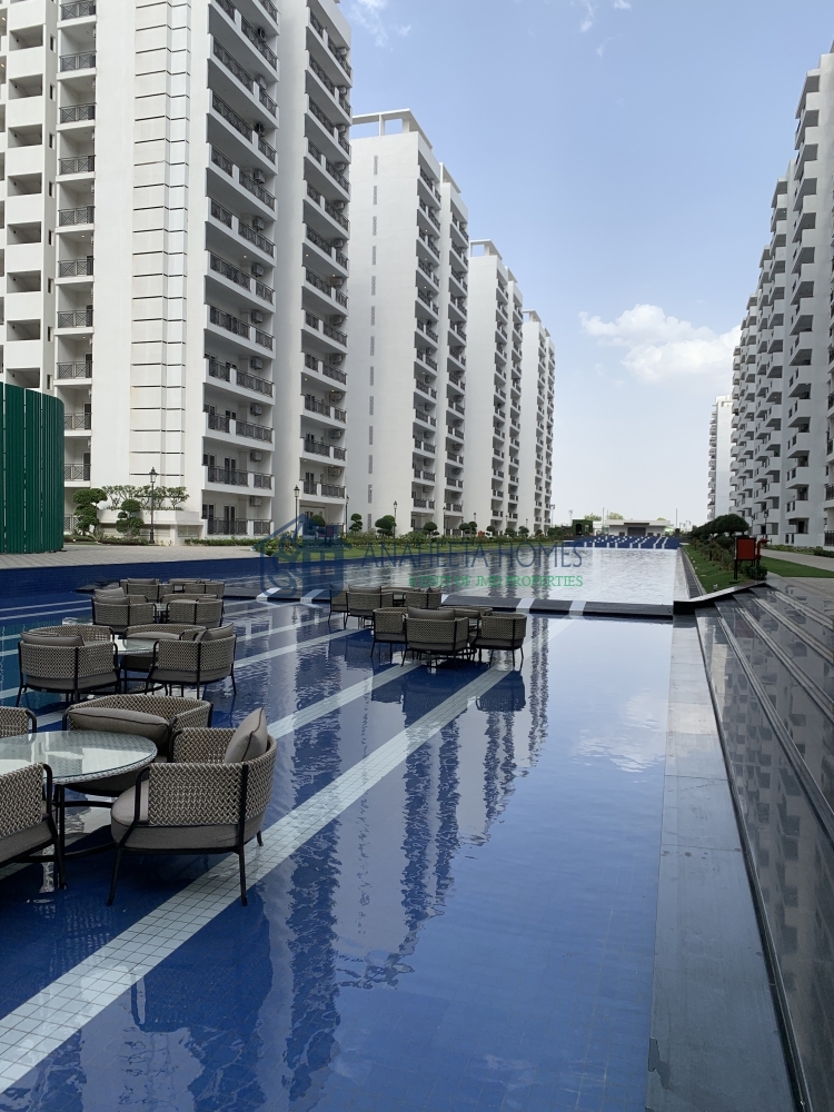 Central Park Aqua Front Towers image