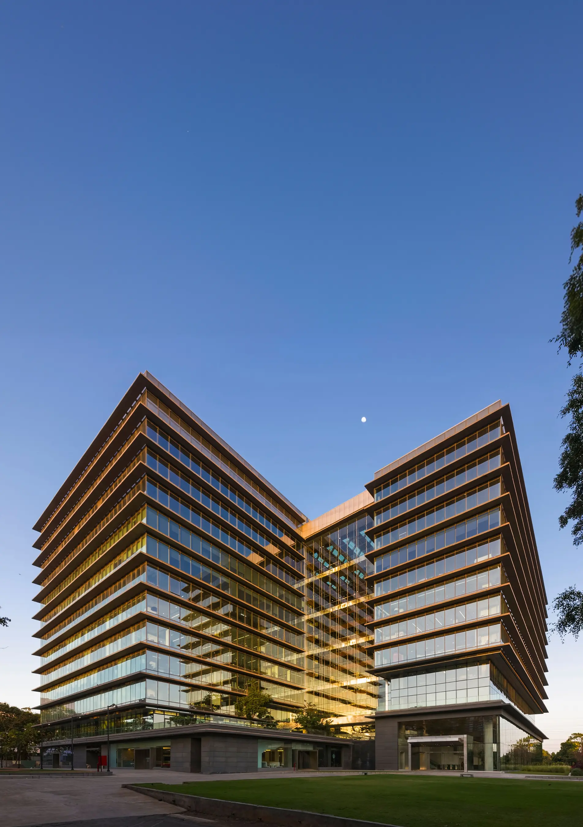 Crown Residences at Godrej Golf Links project view